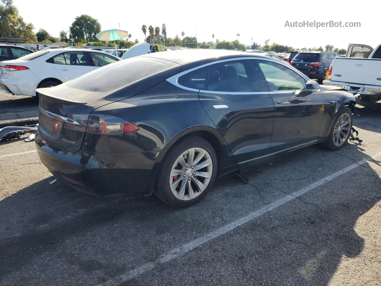 2019 Tesla Model S  Black vin: 5YJSA1E48KF331890