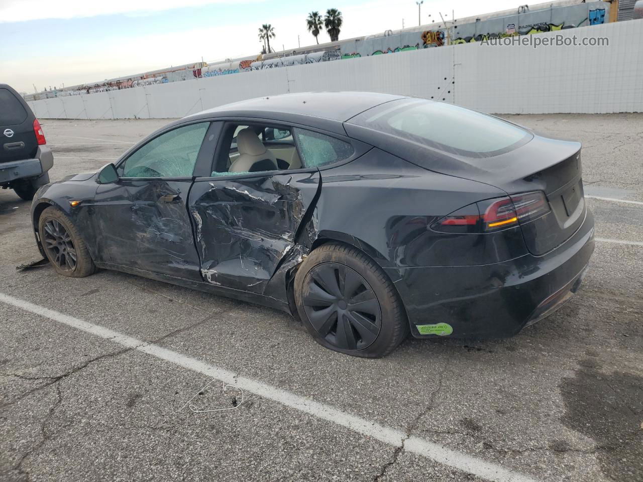 2022 Tesla Model S  Black vin: 5YJSA1E52NF490658