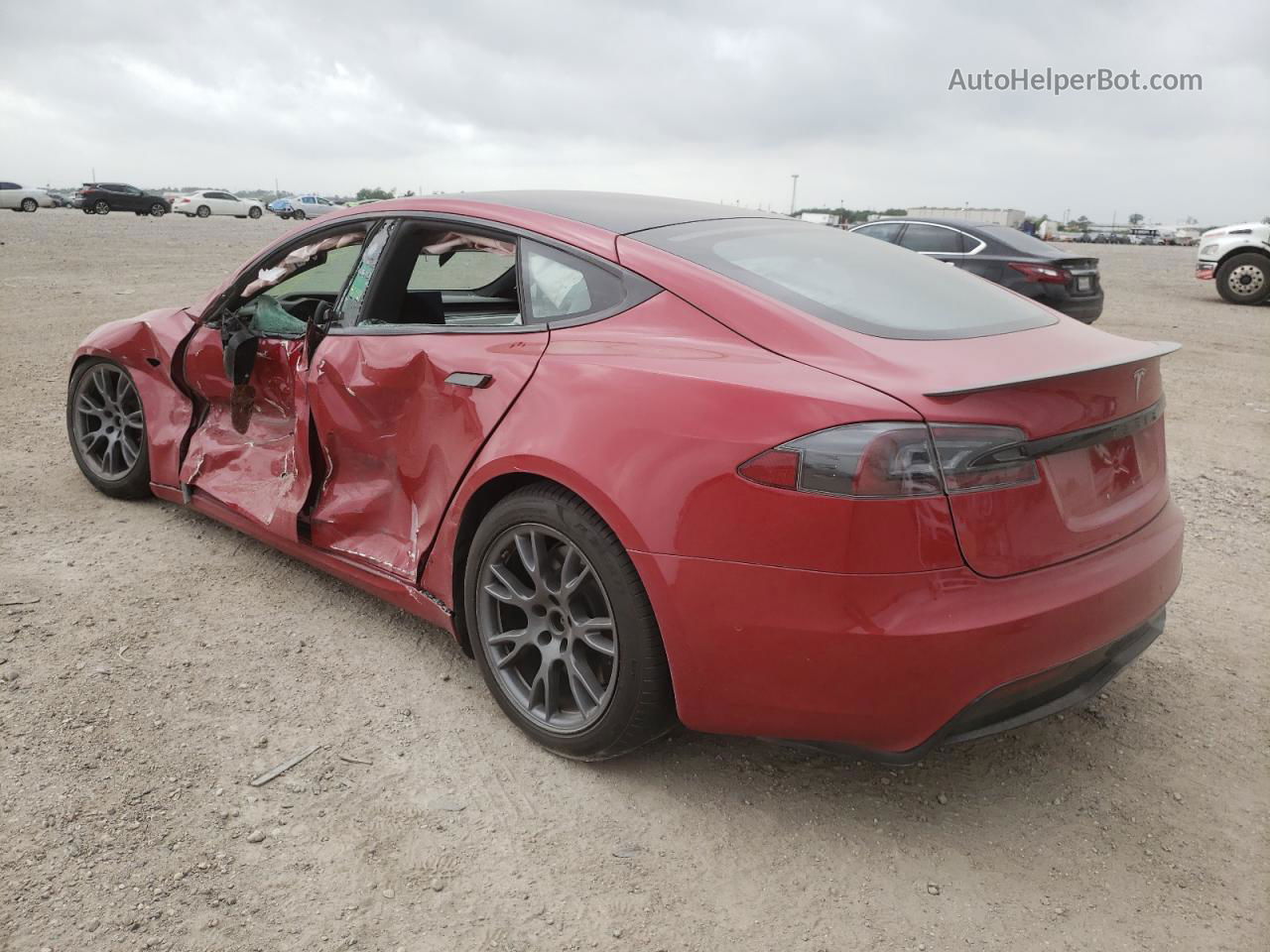 2021 Tesla Model S  Red vin: 5YJSA1E62MF454931