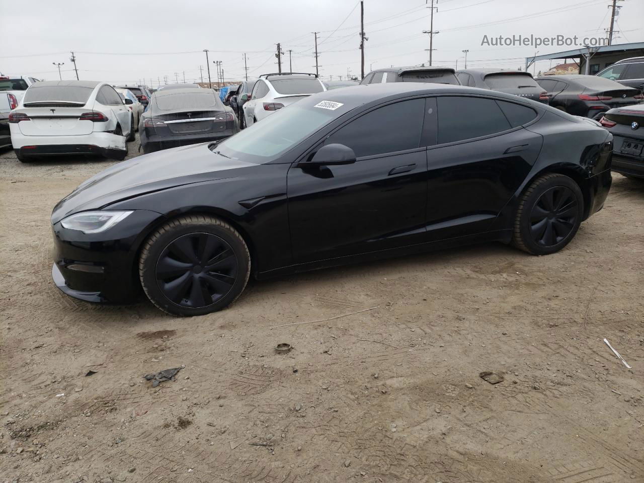 2022 Tesla Model S  Black vin: 5YJSA1E62NF459967