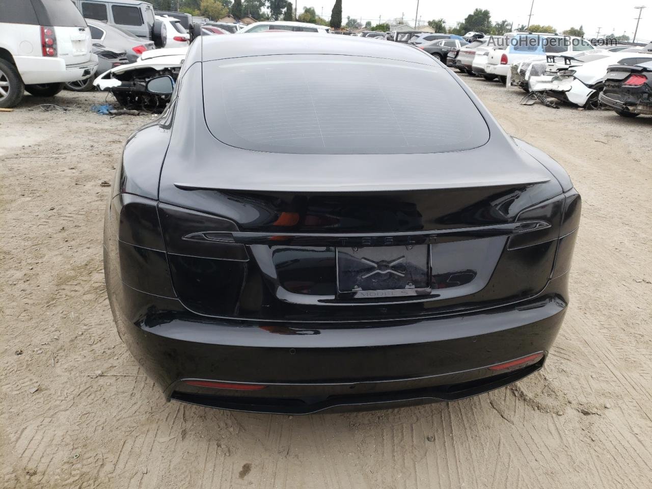 2022 Tesla Model S  Black vin: 5YJSA1E62NF459967