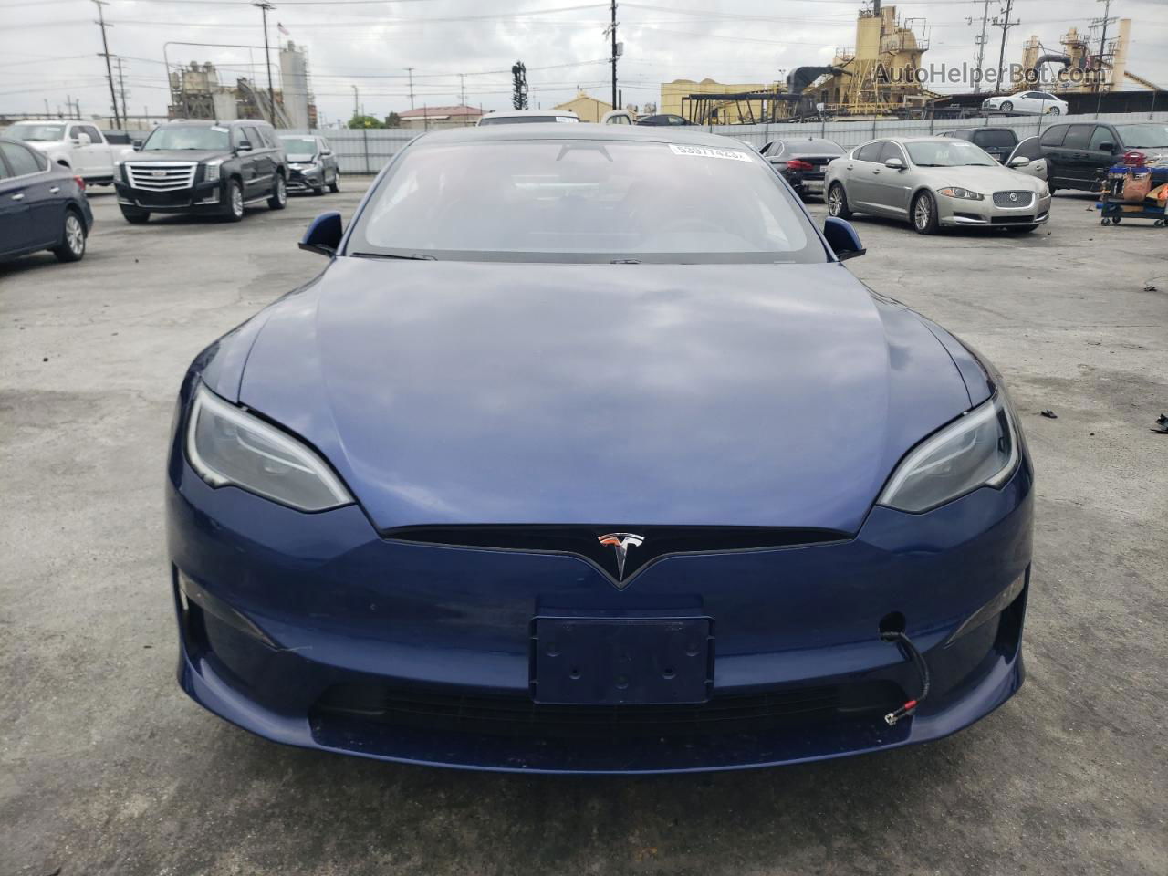 2022 Tesla Model S  Blue vin: 5YJSA1E67NF472391