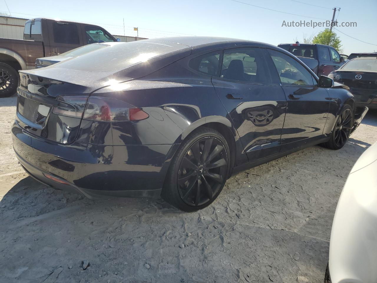 2014 Tesla Model S  Blue vin: 5YJSA1H10EFP56140