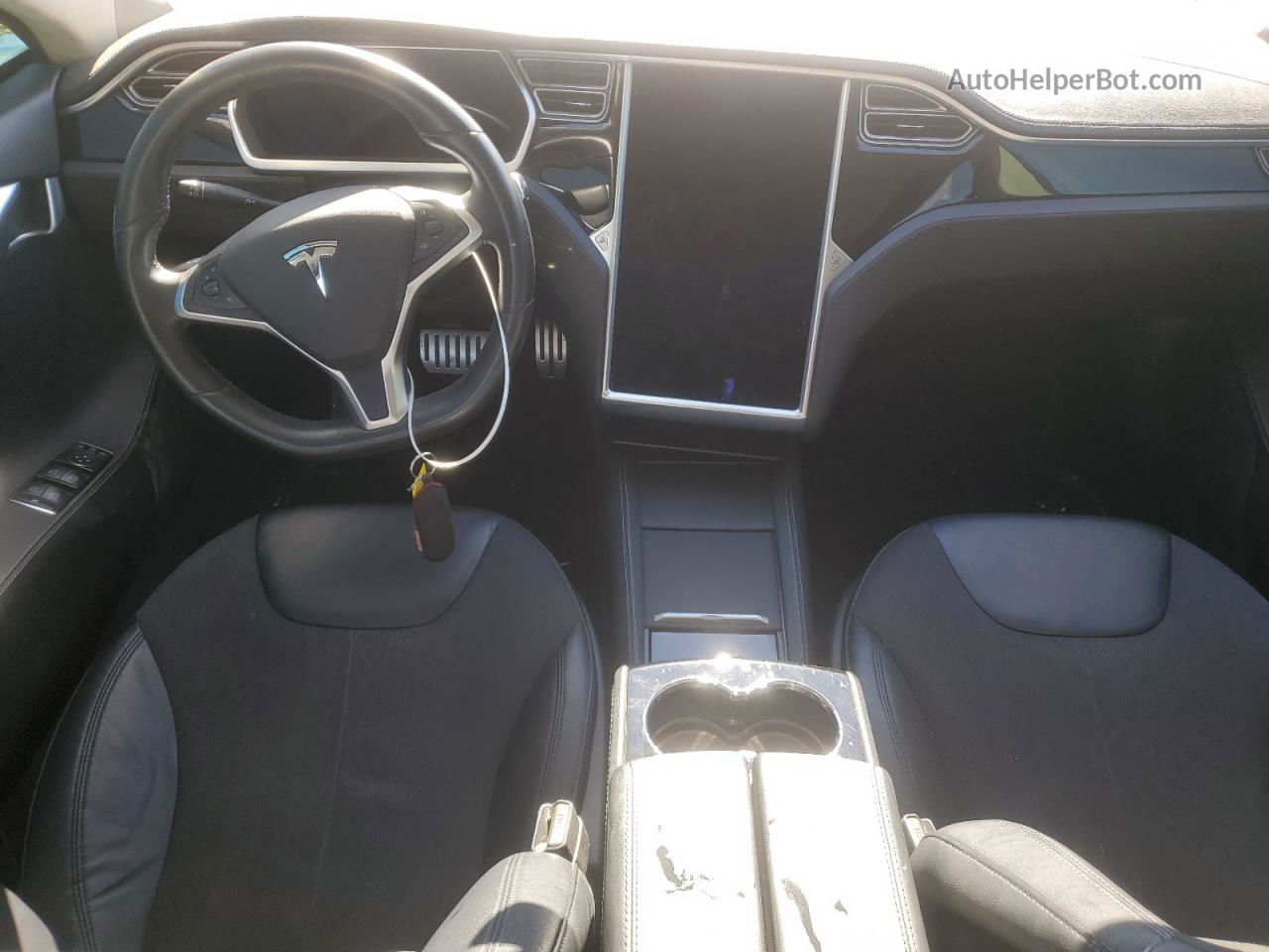 2014 Tesla Model S  White vin: 5YJSA1H11EFP31800