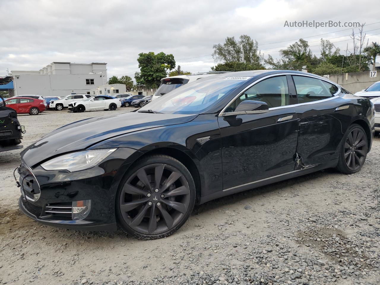 2014 Tesla Model S  Черный vin: 5YJSA1H12EFP21664