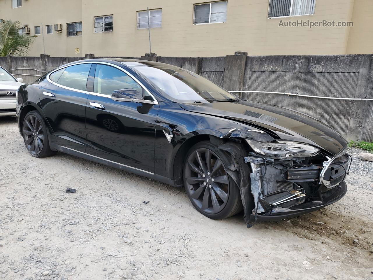 2014 Tesla Model S  Black vin: 5YJSA1H12EFP21664