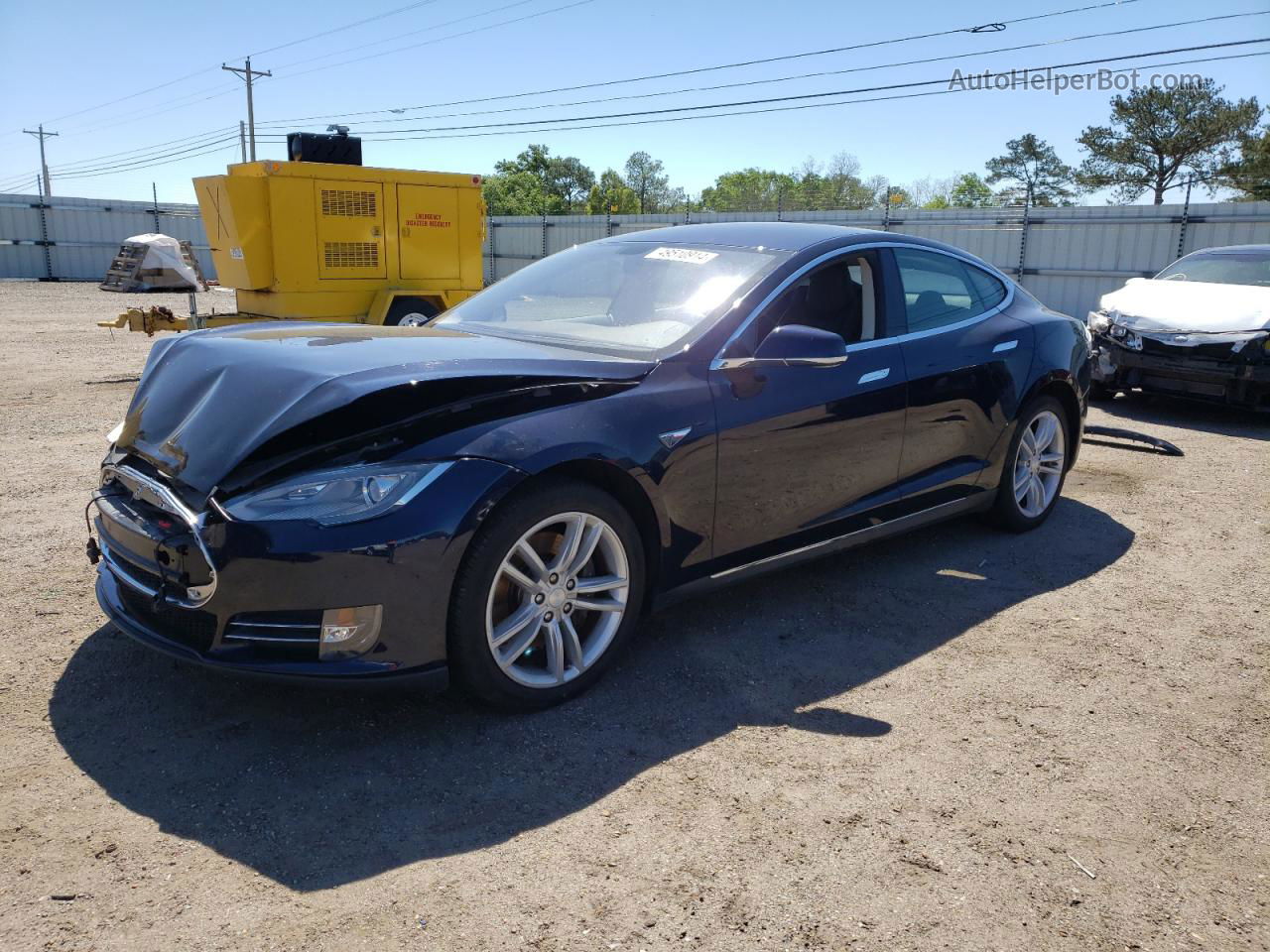 2014 Tesla Model S  Blue vin: 5YJSA1H12EFP28467