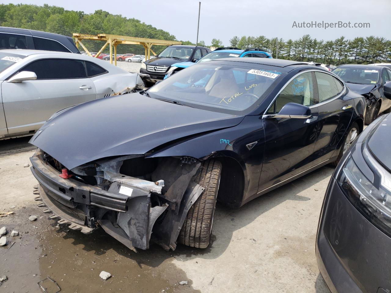 2014 Tesla Model S  Blue vin: 5YJSA1H12EFP31787