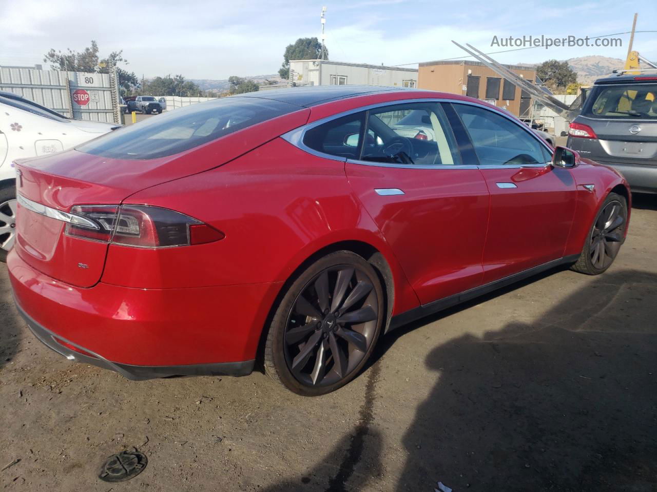 2014 Tesla Model S  Красный vin: 5YJSA1H12EFP37394