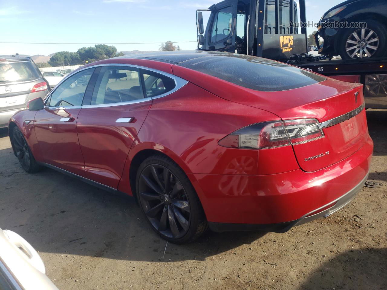 2014 Tesla Model S  Red vin: 5YJSA1H12EFP37394