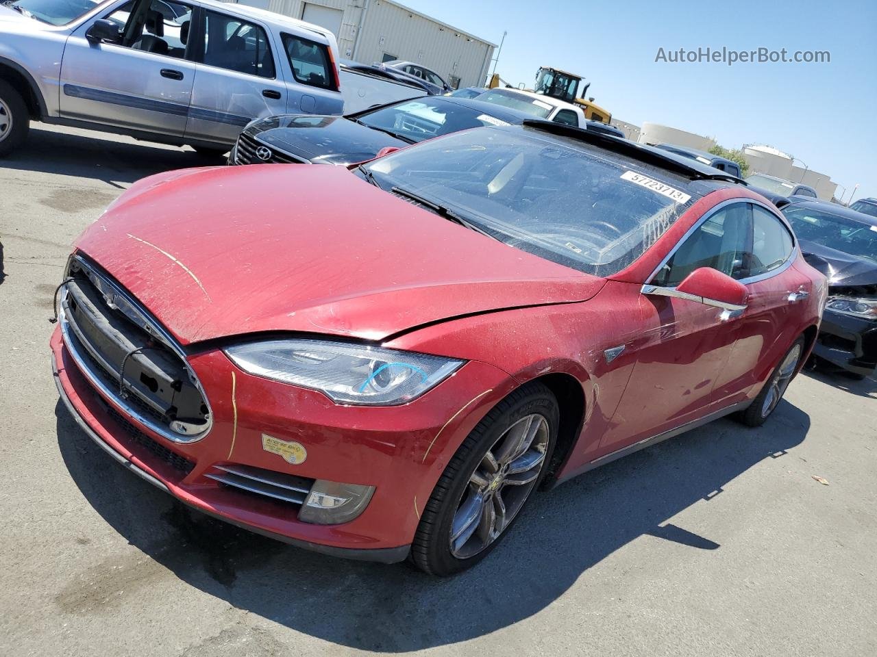 2014 Tesla Model S  Red vin: 5YJSA1H12EFP50324