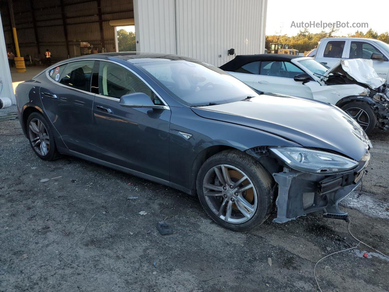 2014 Tesla Model S  Charcoal vin: 5YJSA1H12EFP56771