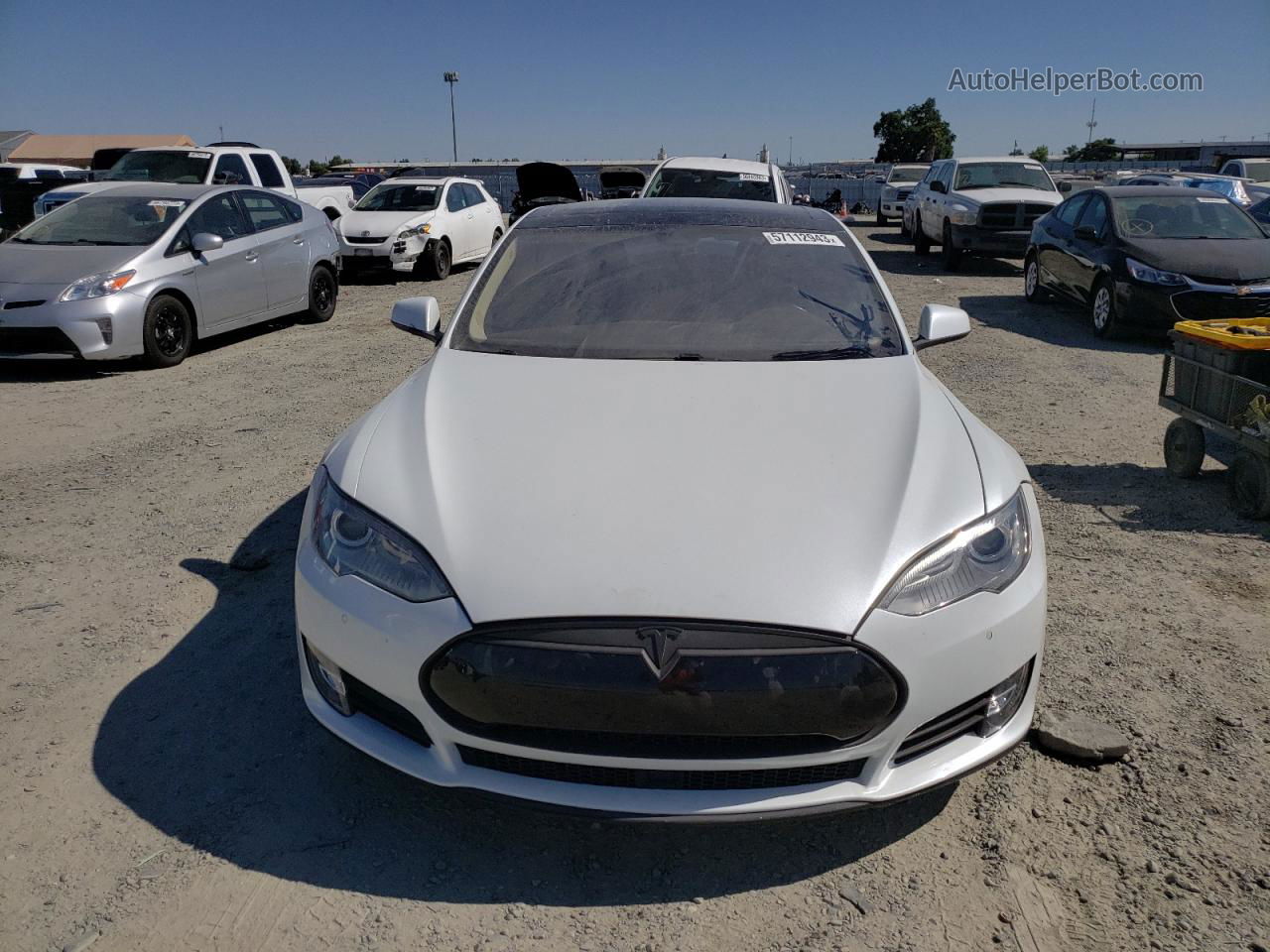 2014 Tesla Model S  Белый vin: 5YJSA1H12EFP63915