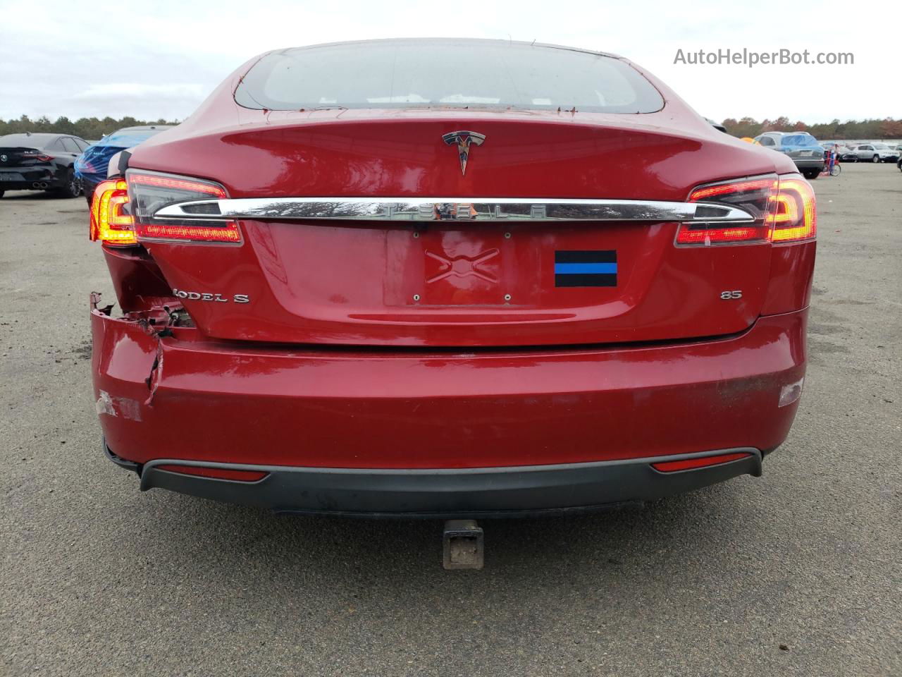 2014 Tesla Model S  Красный vin: 5YJSA1H13EFP29448