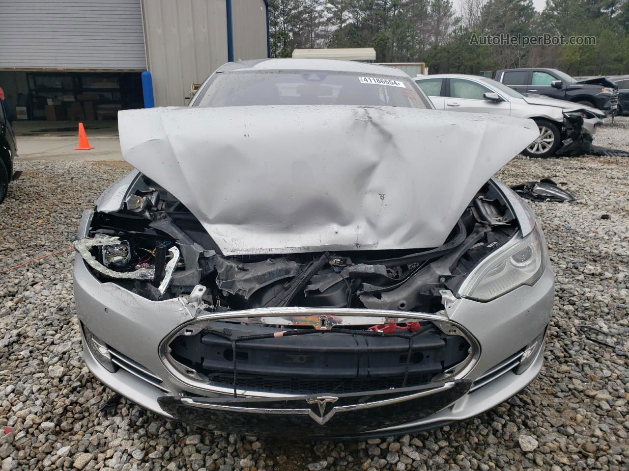 2014 Tesla Model S  Silver vin: 5YJSA1H13EFP60439