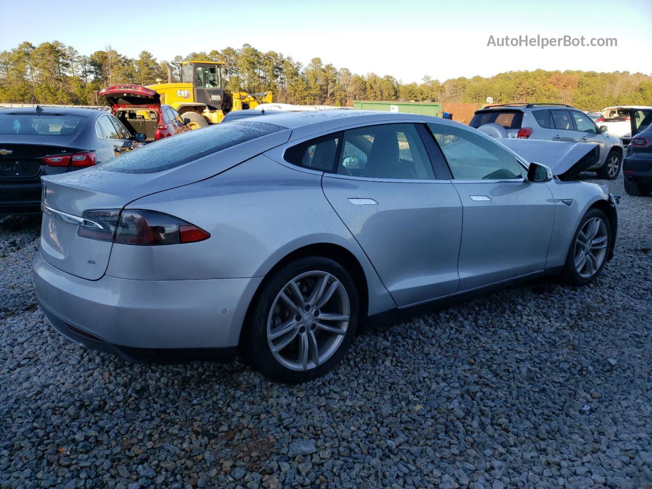 2014 Tesla Model S  Silver vin: 5YJSA1H13EFP60439