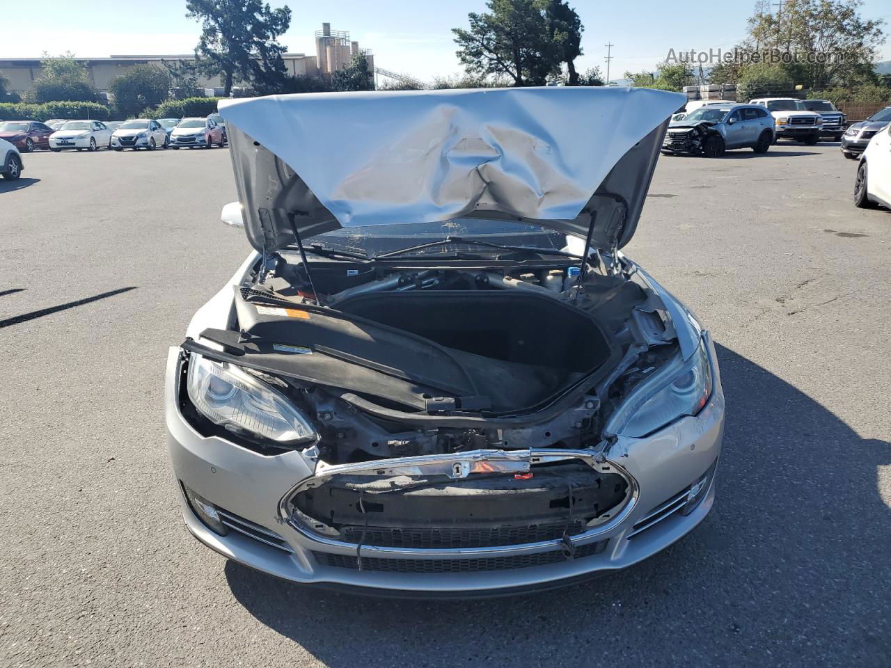 2014 Tesla Model S  Silver vin: 5YJSA1H14EFP31824