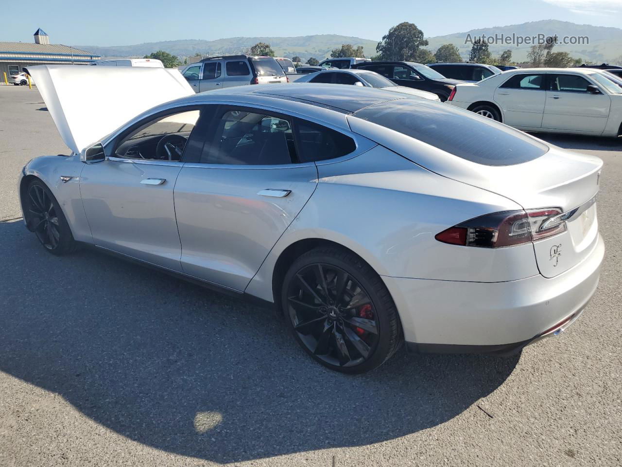 2014 Tesla Model S  Silver vin: 5YJSA1H14EFP31824