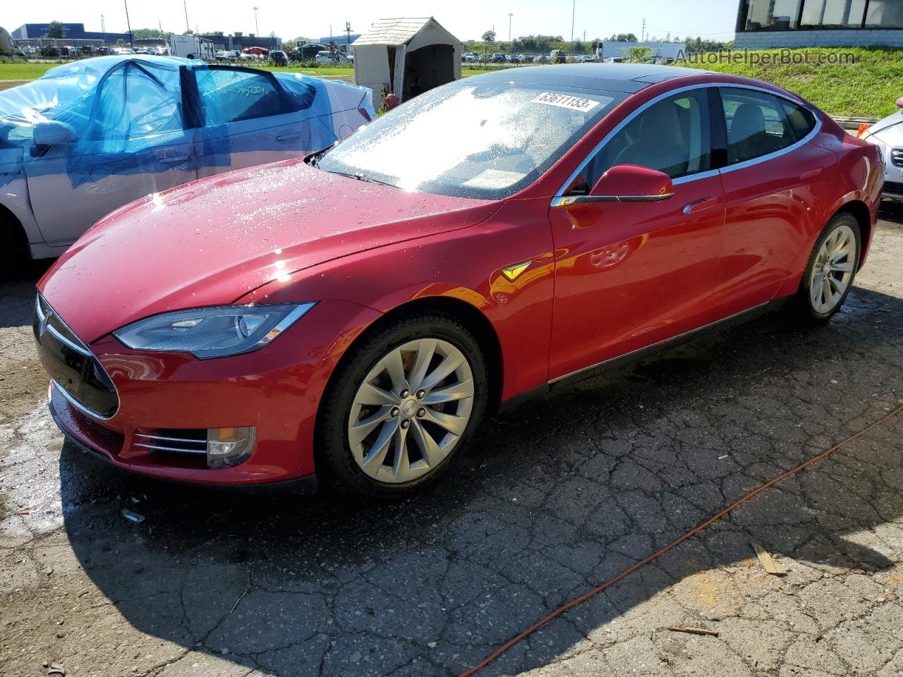 2015 Tesla Model S 85 Red vin: 5YJSA1H14FFP74870