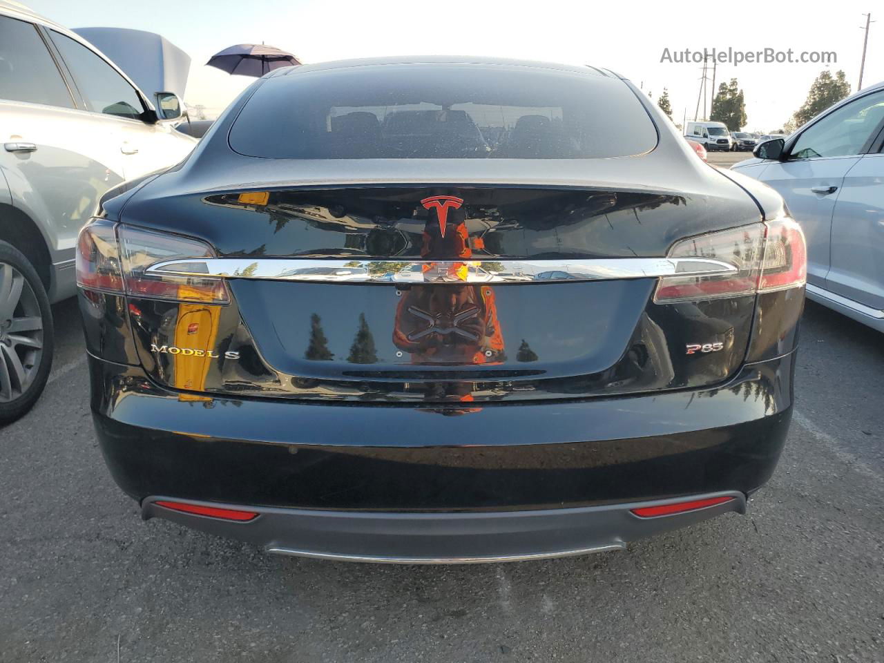 2014 Tesla Model S  Black vin: 5YJSA1H17EFP20042