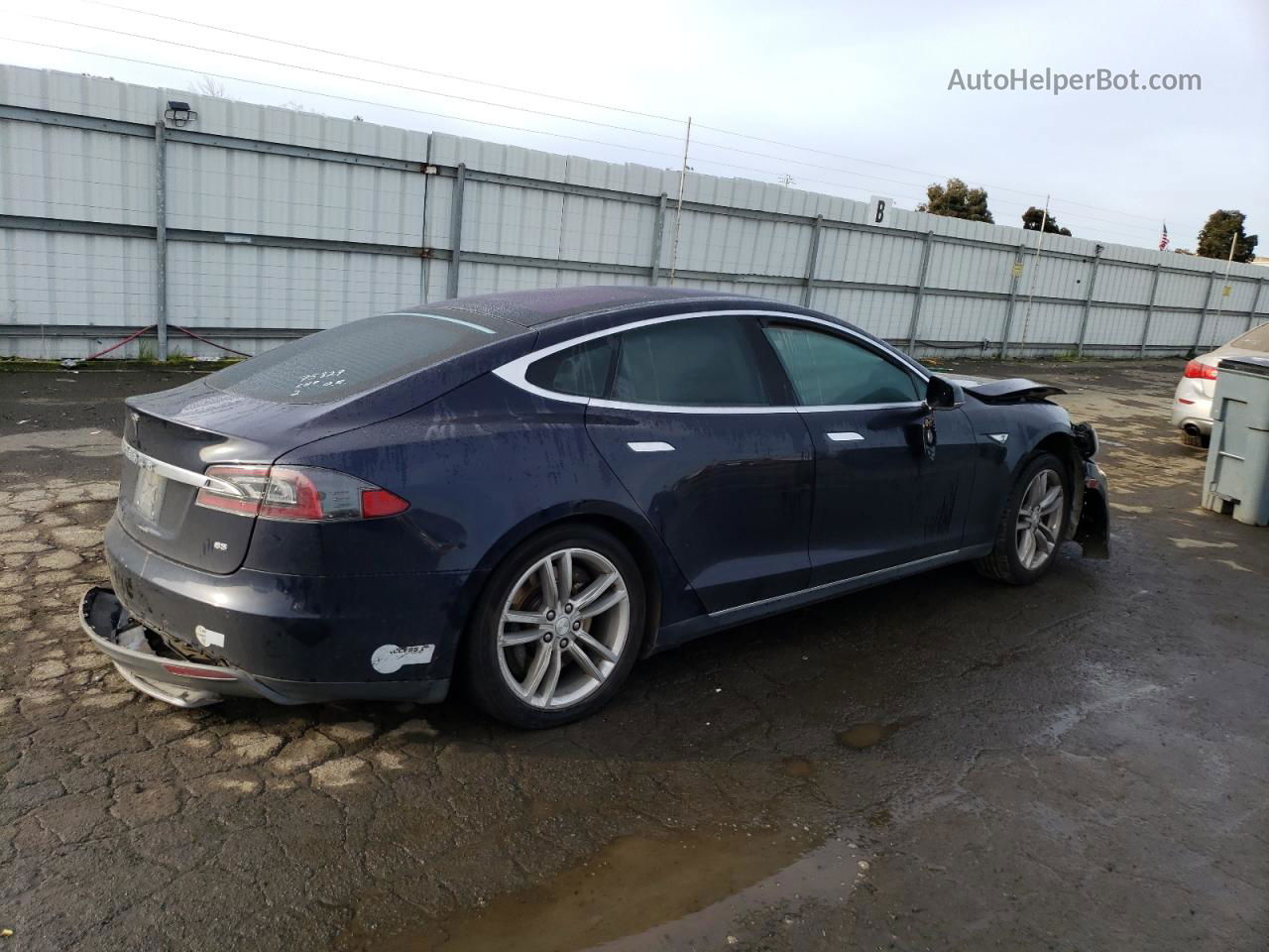 2014 Tesla Model S  Черный vin: 5YJSA1H17EFP28660