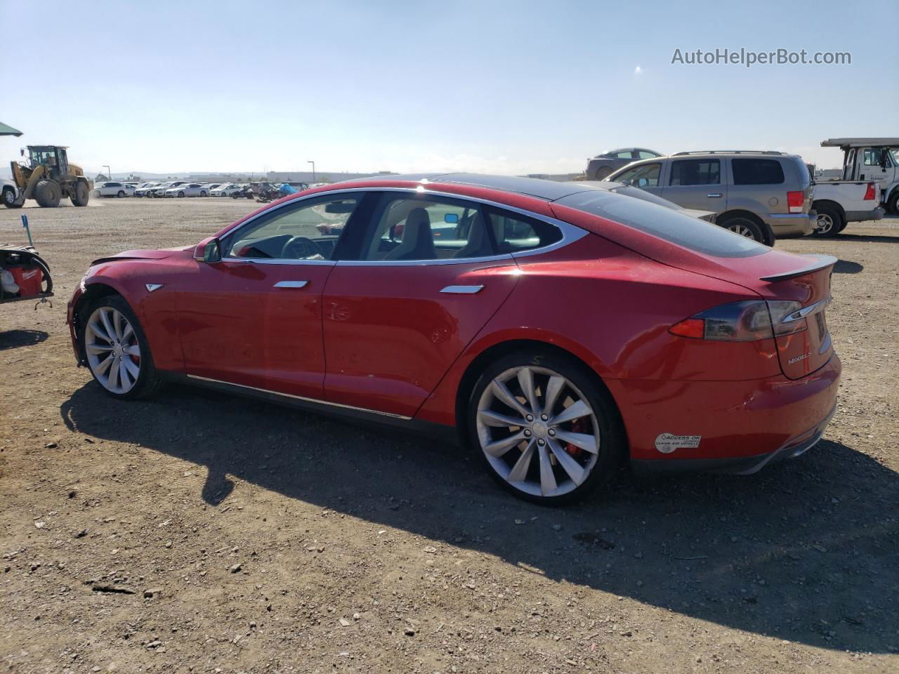 2014 Tesla Model S  Red vin: 5YJSA1H17EFP52702