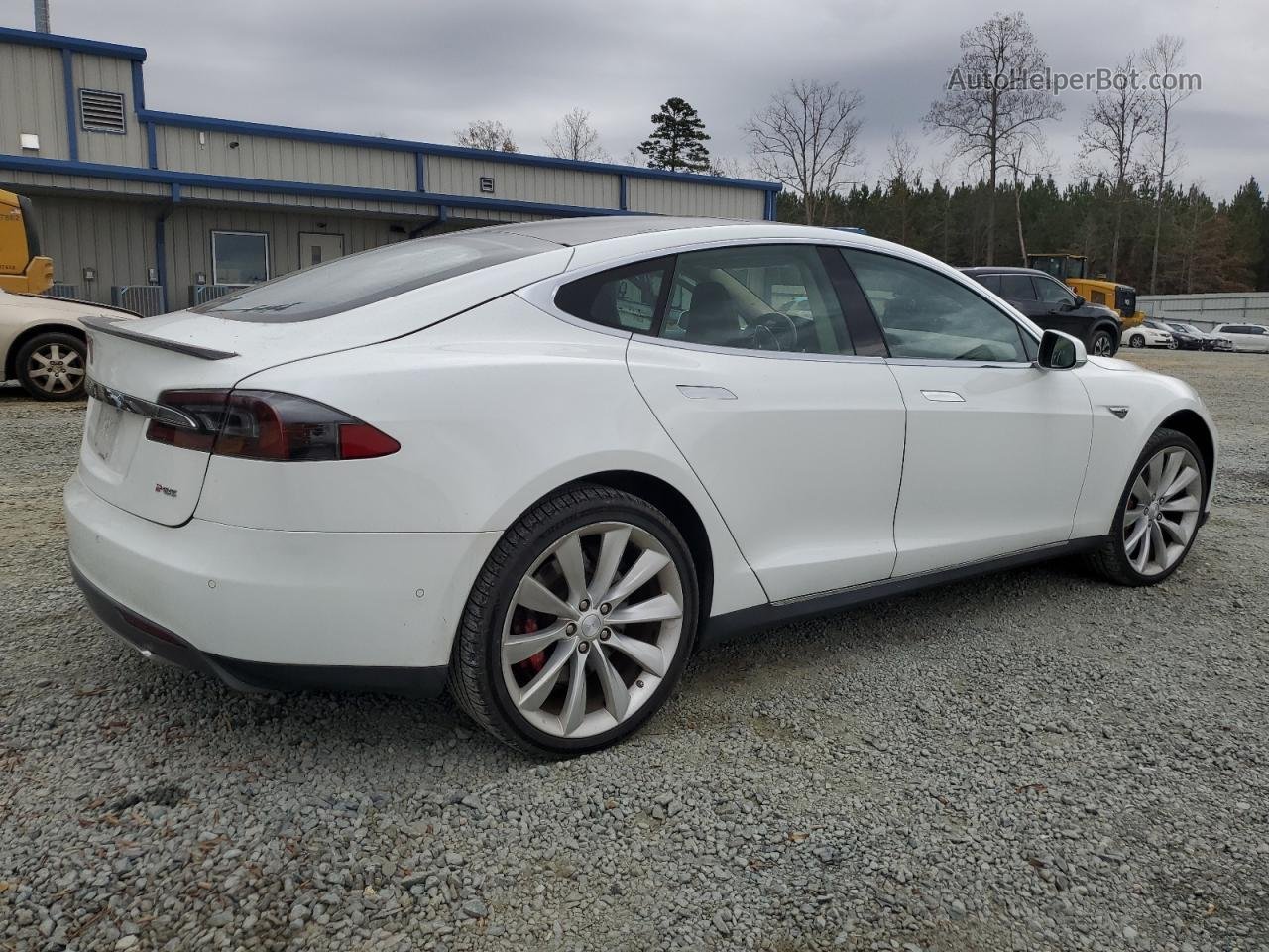 2014 Tesla Model S  White vin: 5YJSA1H17EFP58080