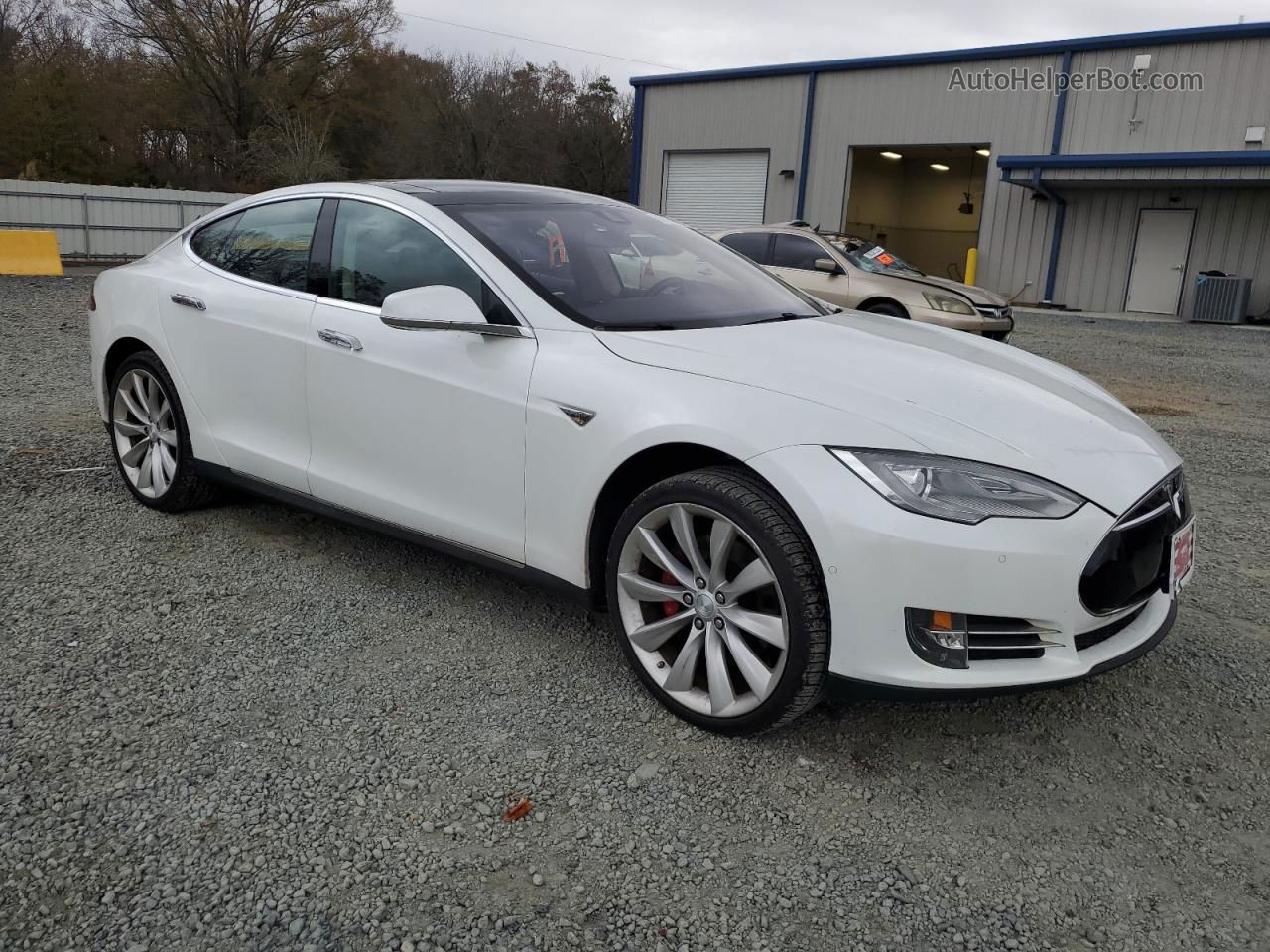 2014 Tesla Model S  White vin: 5YJSA1H17EFP58080