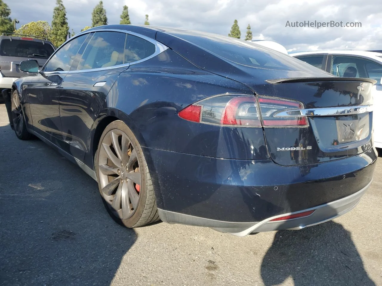 2014 Tesla Model S  Blue vin: 5YJSA1H18EFP36248