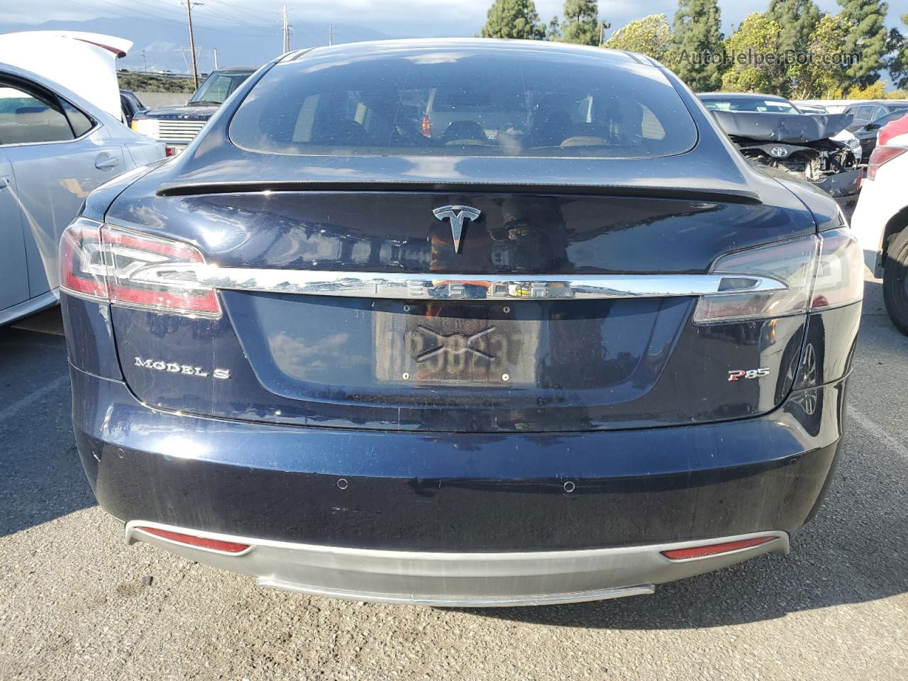 2014 Tesla Model S  Blue vin: 5YJSA1H18EFP36248