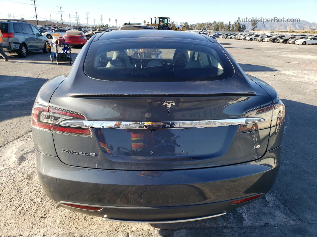 2014 Tesla Model S  Gray vin: 5YJSA1H18EFP39439