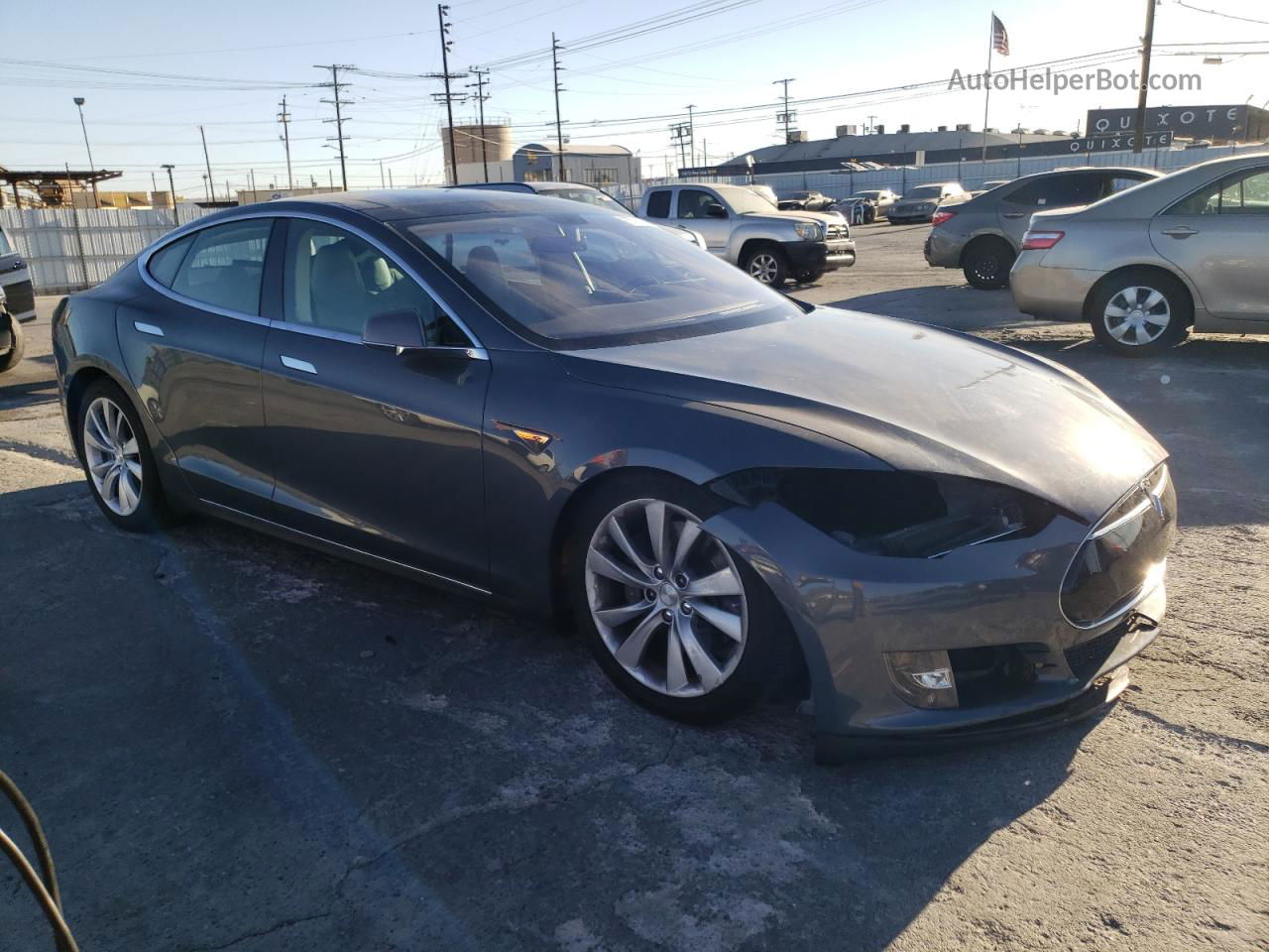 2014 Tesla Model S  Gray vin: 5YJSA1H18EFP39439