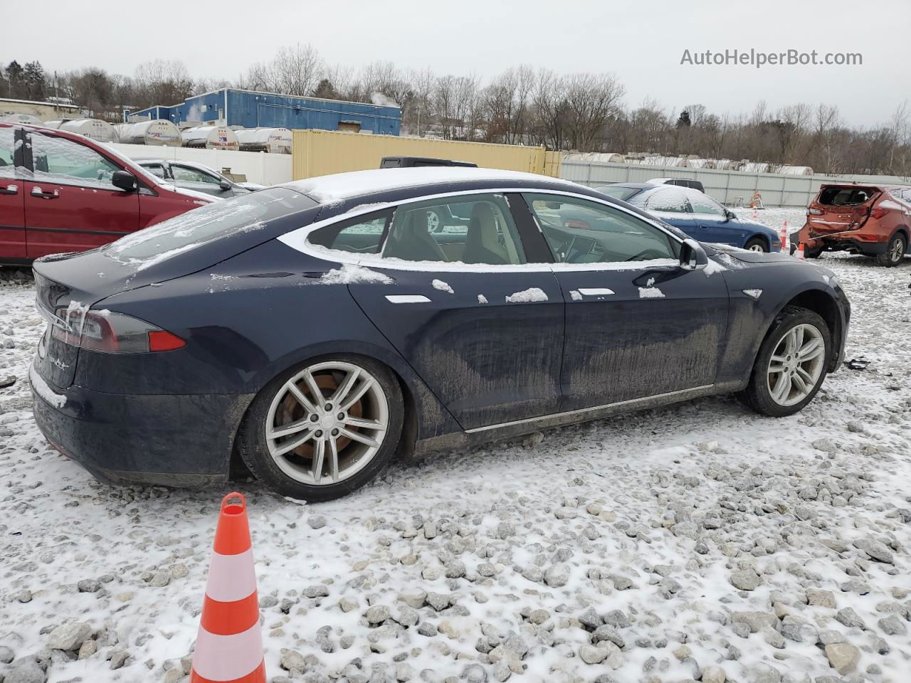 2014 Tesla Model S  Черный vin: 5YJSA1H18EFP52787