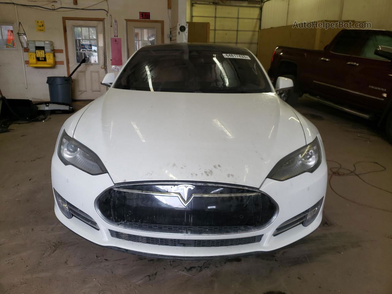 2014 Tesla Model S  White vin: 5YJSA1H18EFP57259