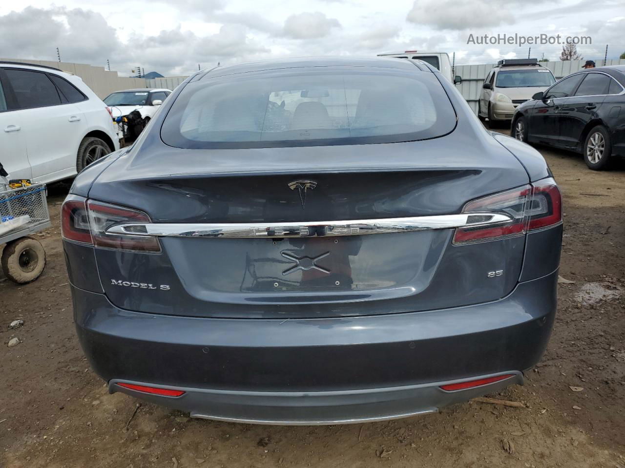 2014 Tesla Model S  Black vin: 5YJSA1H18EFP61263