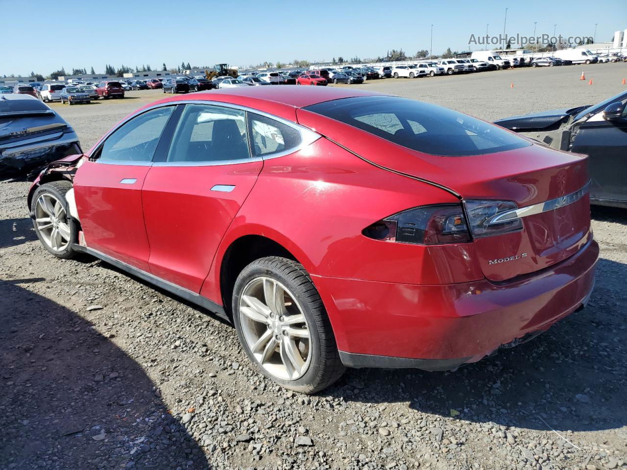 2014 Tesla Model S  Red vin: 5YJSA1H19EFP34251