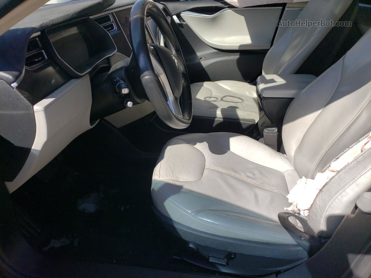 2014 Tesla Model S  Черный vin: 5YJSA1H19EFP53897