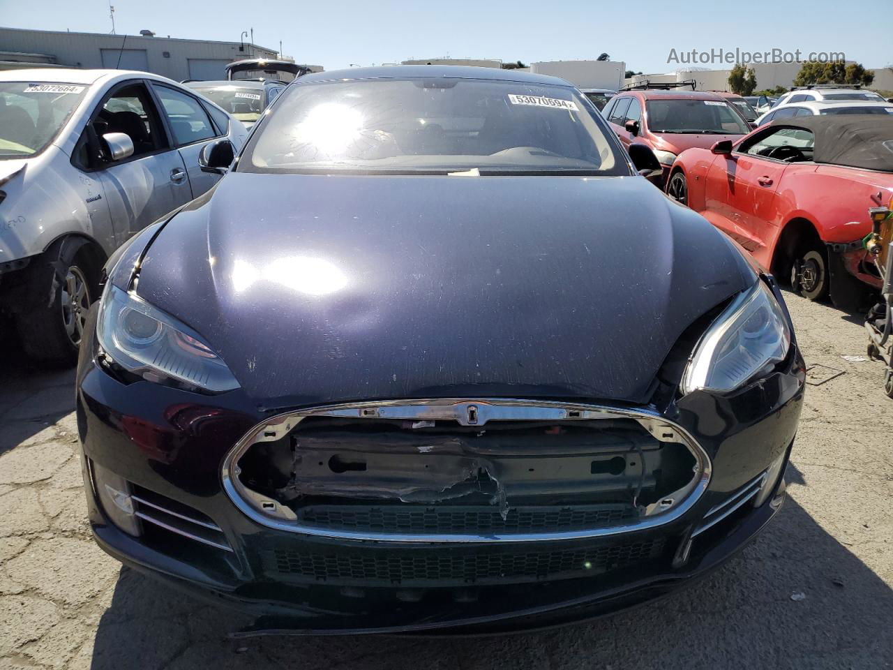 2014 Tesla Model S  Синий vin: 5YJSA1H1XEFP38678