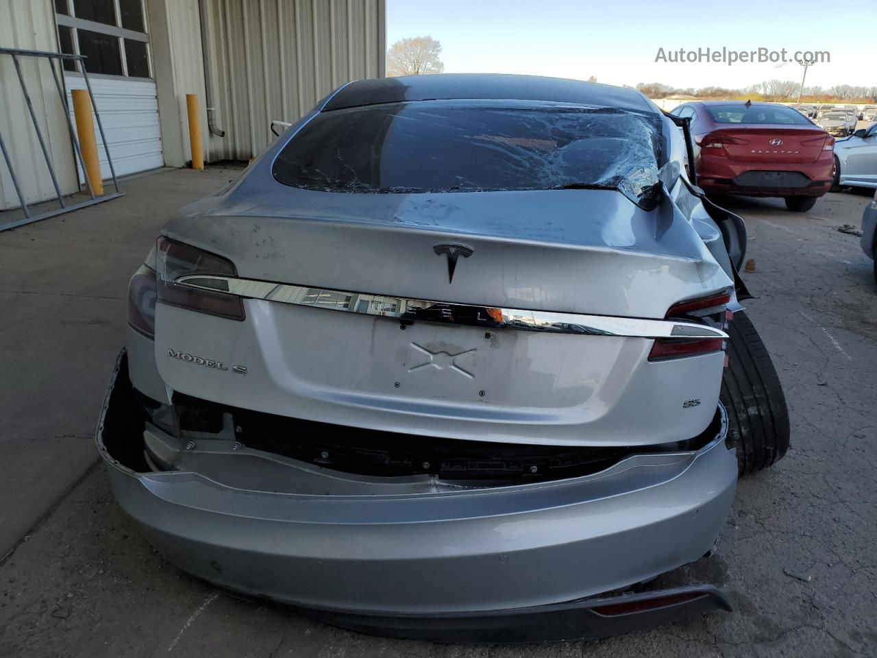 2014 Tesla Model S  Silver vin: 5YJSA1H1XEFP39703