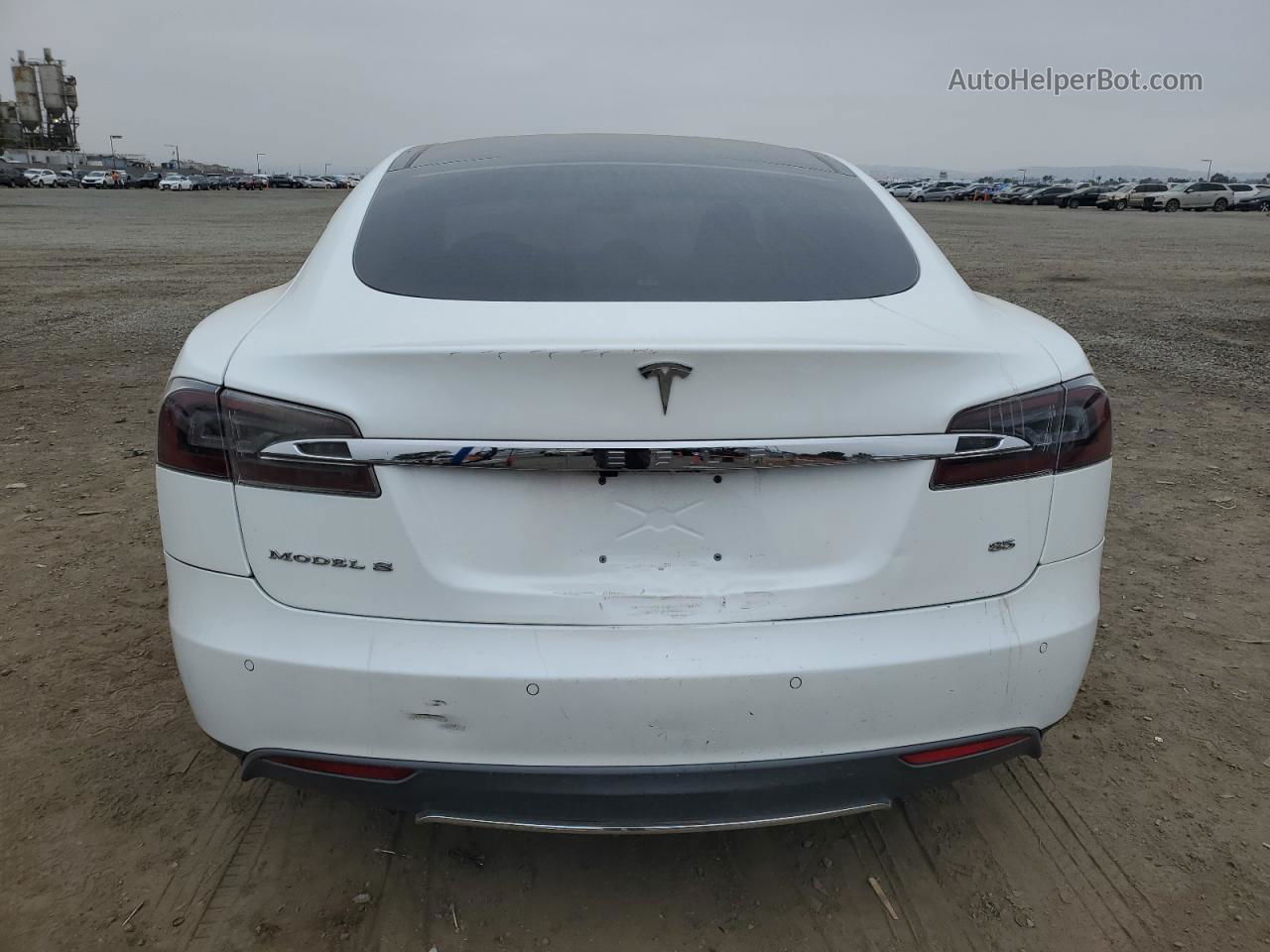 2014 Tesla Model S  Белый vin: 5YJSA1H1XEFP41046