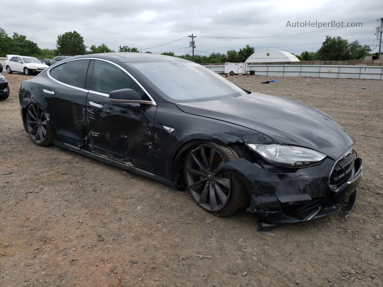 2014 Tesla Model S  Black vin: 5YJSA1H1XEFP56534