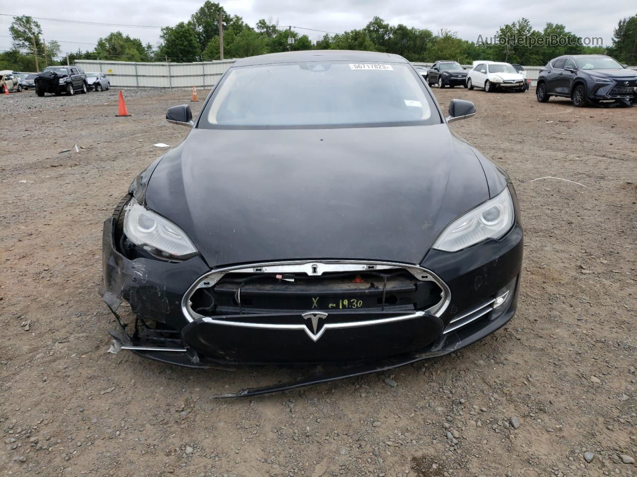 2014 Tesla Model S  Black vin: 5YJSA1H1XEFP56534