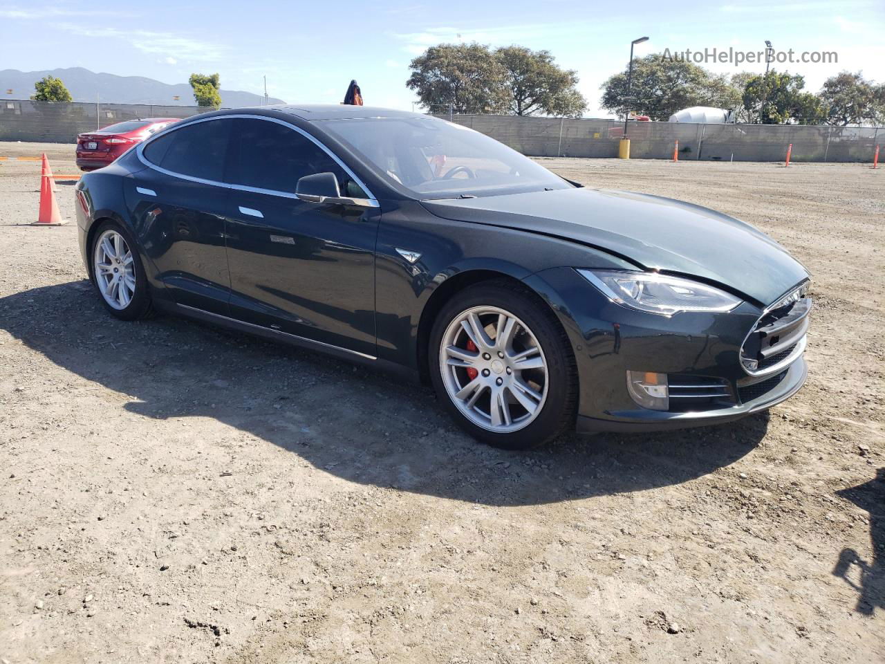 2014 Tesla Model S  Green vin: 5YJSA1H22EFP62756