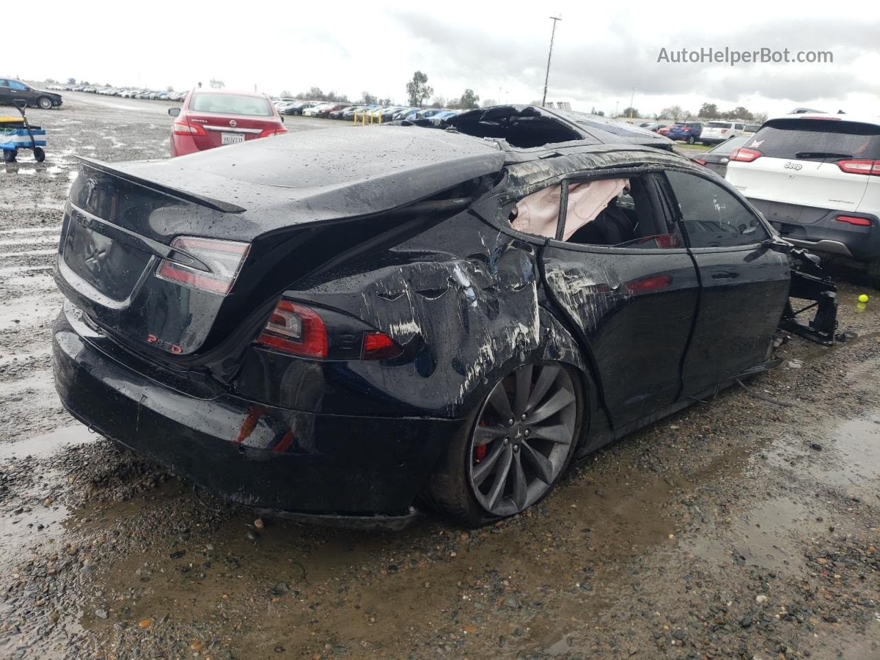 2014 Tesla Model S  Black vin: 5YJSA1H22EFP63471