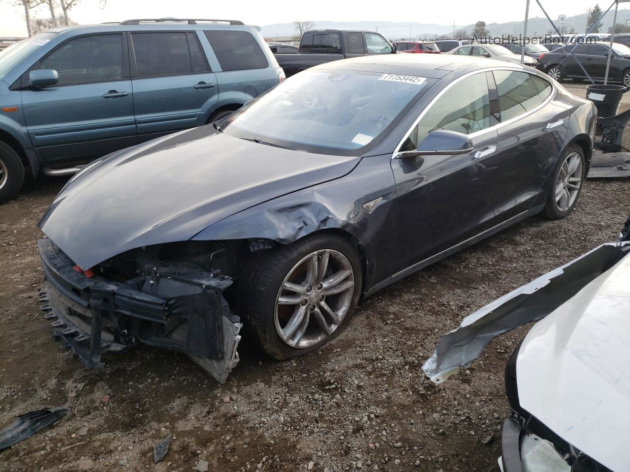 2015 Tesla Model S 85d Угольный vin: 5YJSA1H22FFP76397