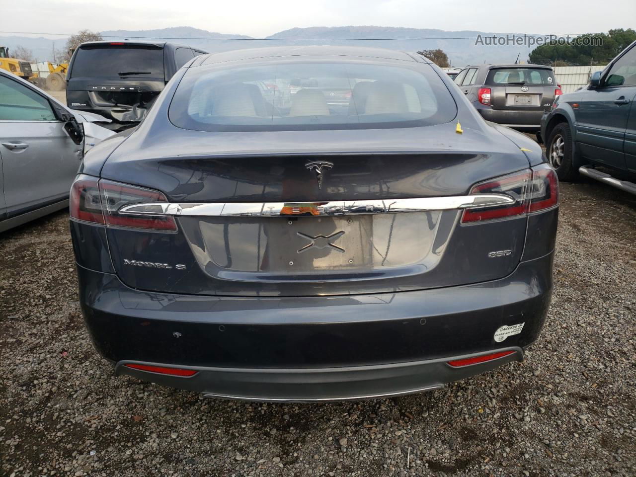 2015 Tesla Model S 85d Угольный vin: 5YJSA1H22FFP76397
