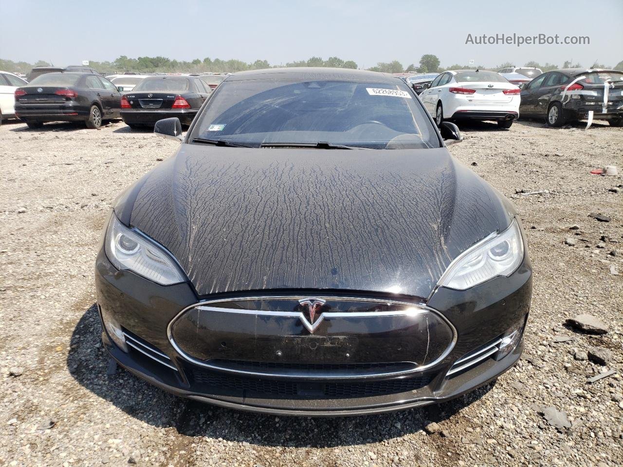 2014 Tesla Model S  Black vin: 5YJSA1H23EFP62720