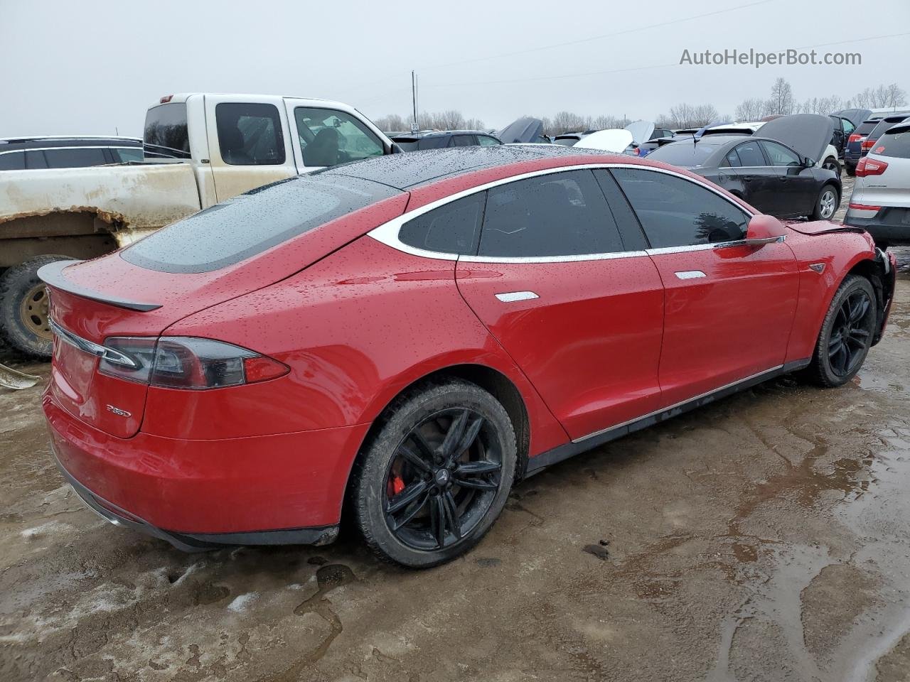 2014 Tesla Model S  Red vin: 5YJSA1H23EFP65780