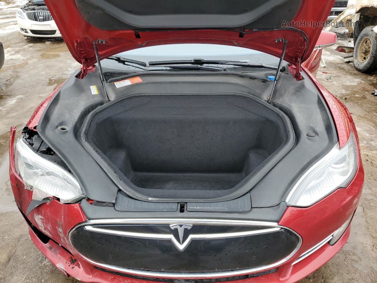 2014 Tesla Model S  Красный vin: 5YJSA1H23EFP65780