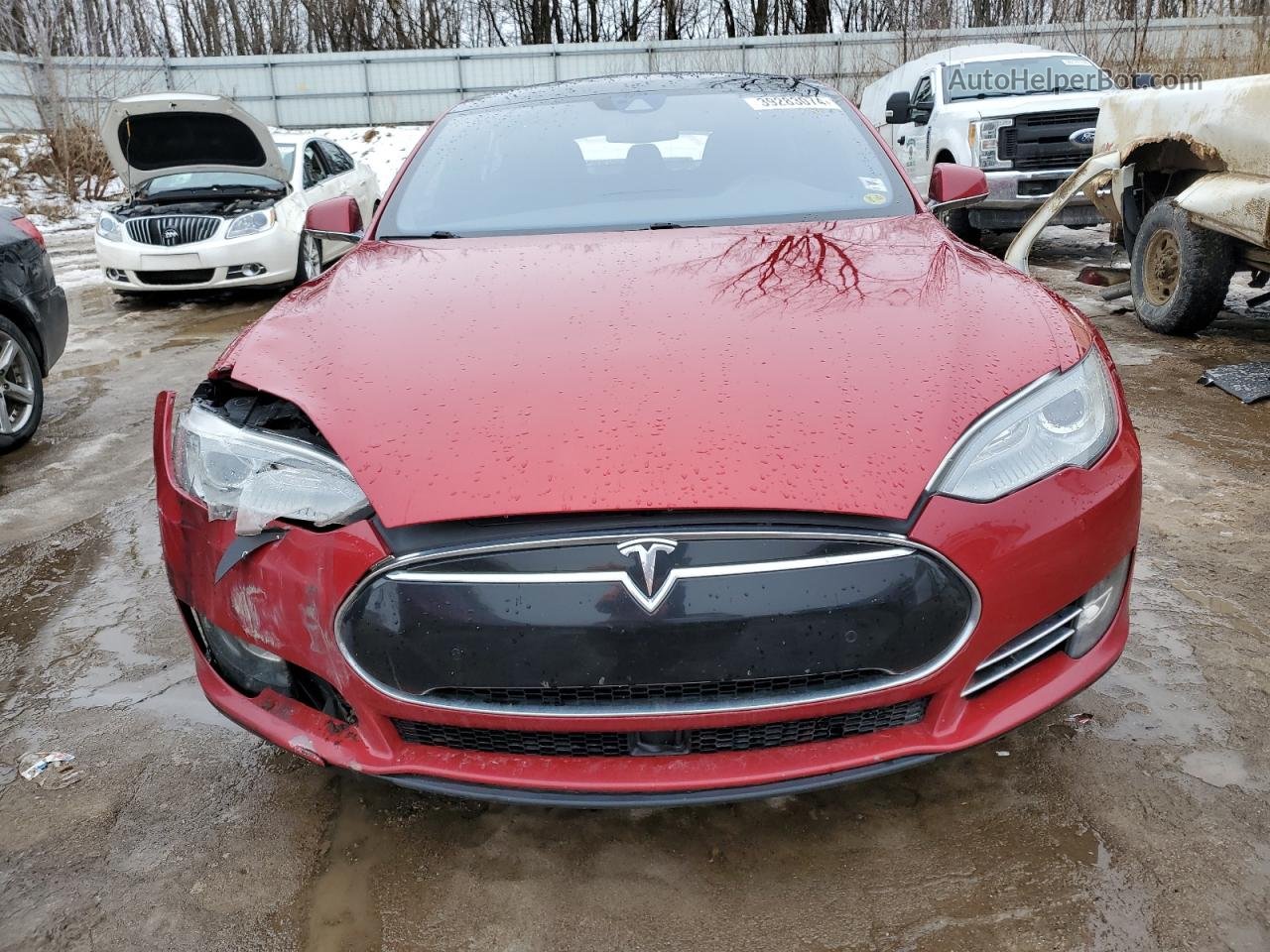 2014 Tesla Model S  Красный vin: 5YJSA1H23EFP65780